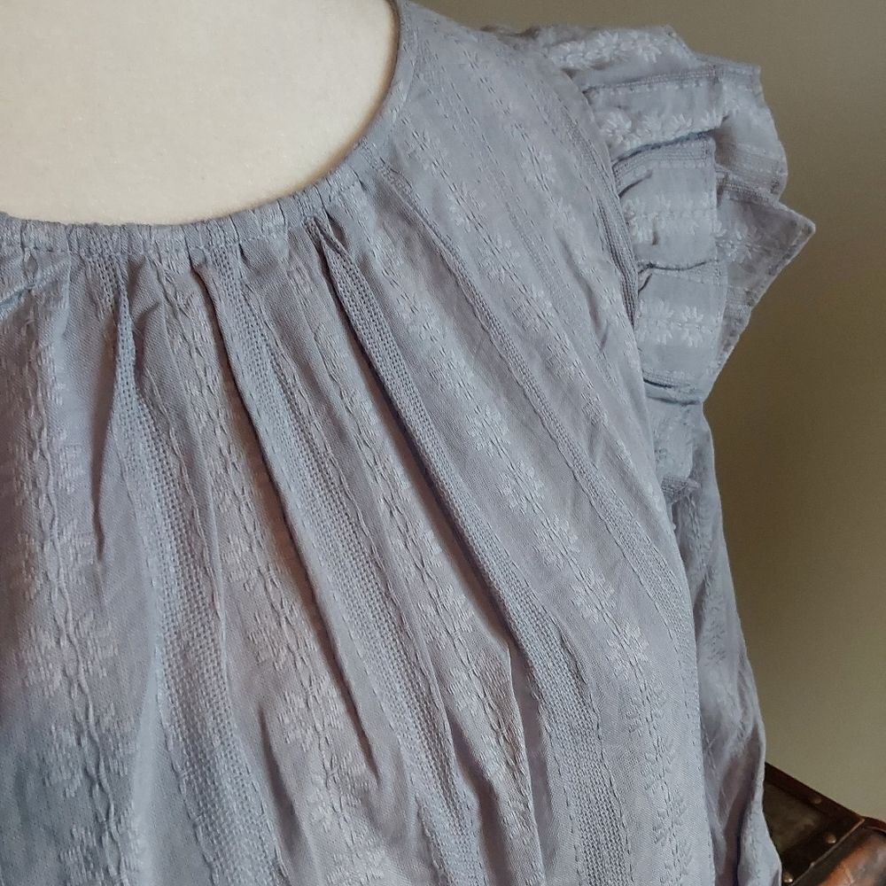 Universal Thread Blouse Sz M Double Ruffle - Picture 5 of 12